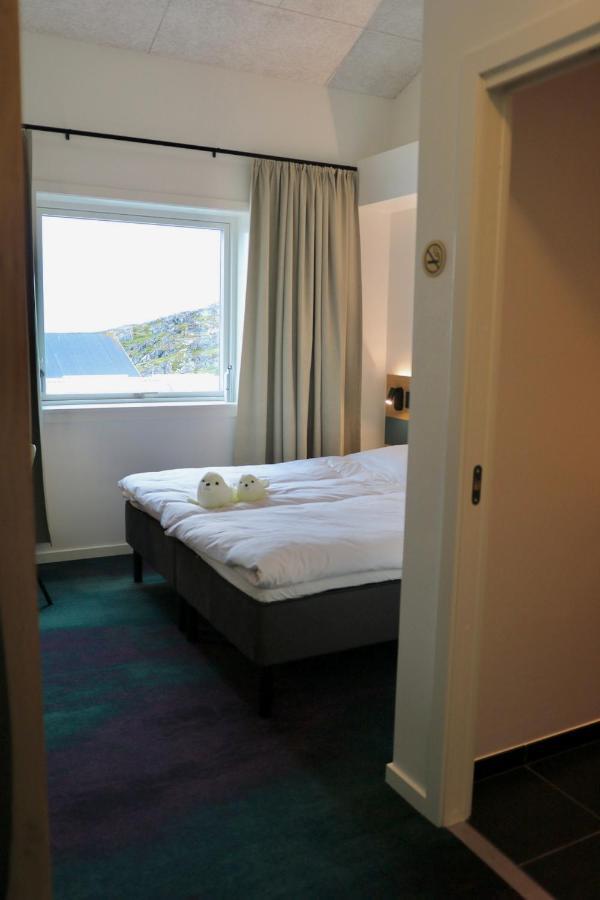 Hotel Aurora Nuuk Extérieur photo